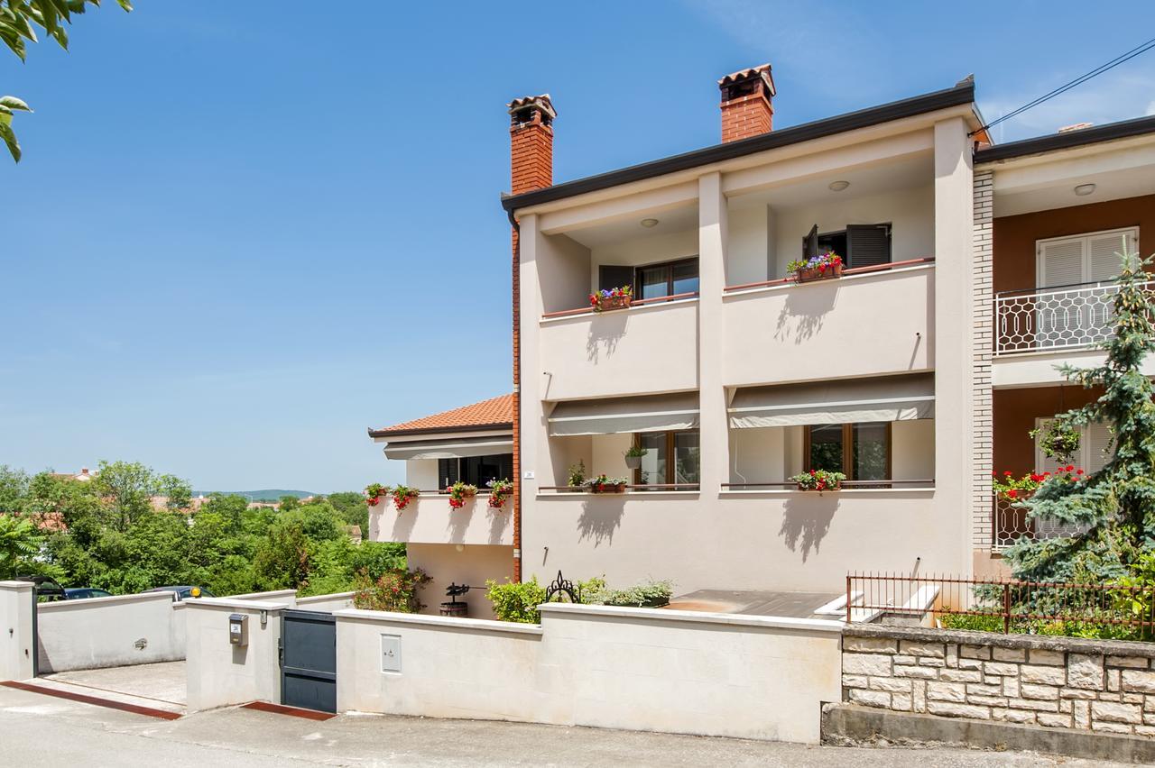 Cerin Apartment Ровинь Экстерьер фото