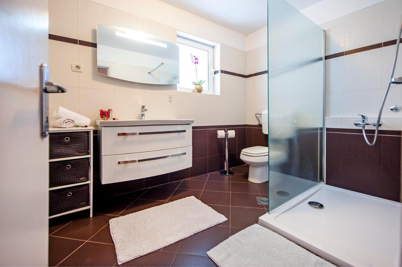 Cerin Apartment Ровинь Экстерьер фото
